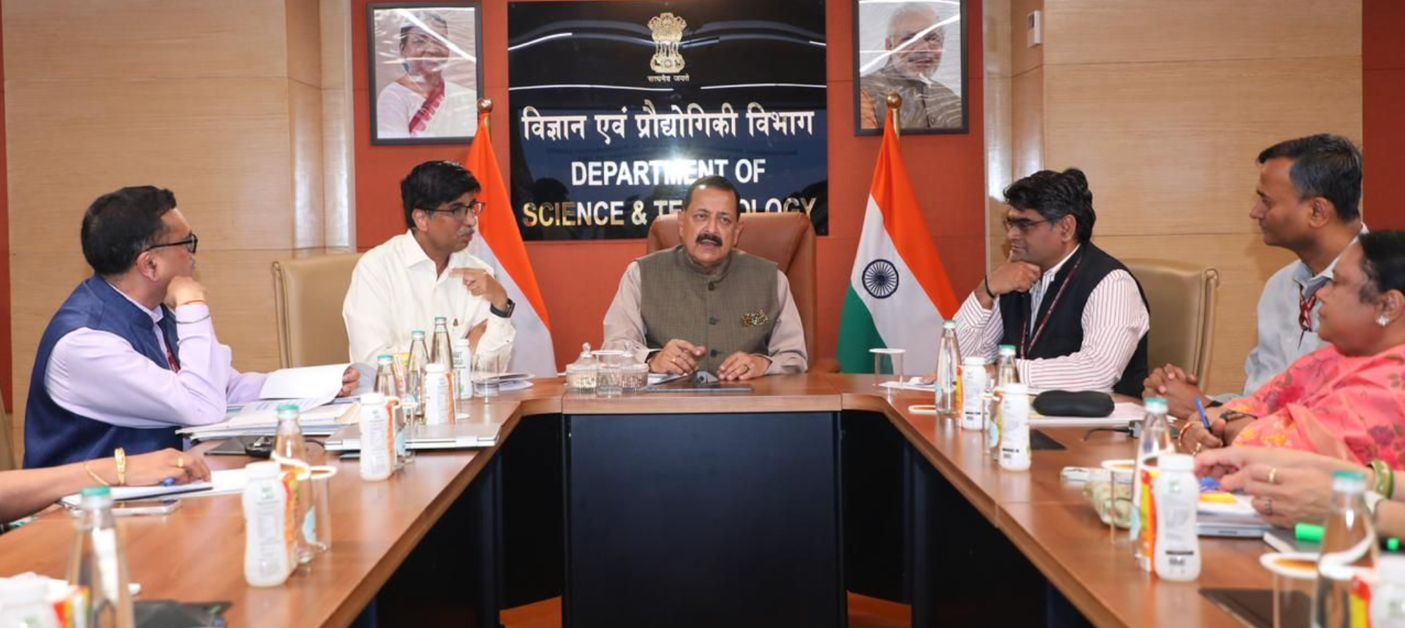 Dr. Jitendra Singh chairing a Department of Science & Technology review featuring SARAL AI